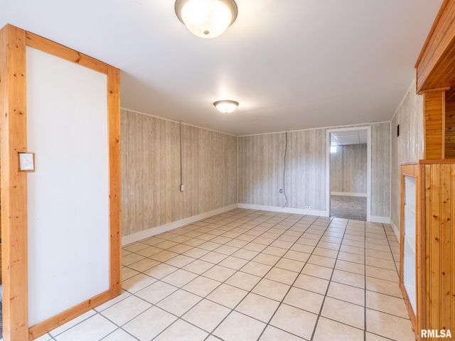 2283 KNOLLAIRE Drive, Washington, IL 61571