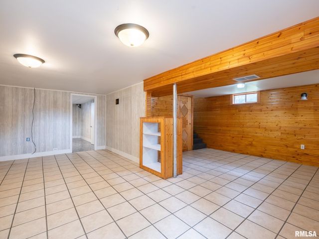 2283 KNOLLAIRE Drive, Washington, IL 61571