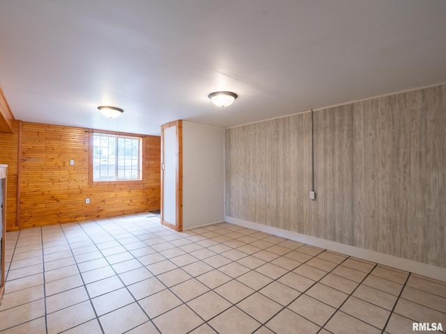 2283 KNOLLAIRE Drive, Washington, IL 61571