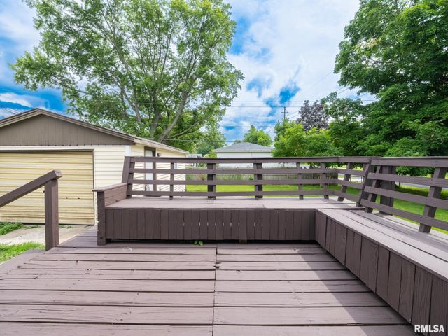 2283 KNOLLAIRE Drive, Washington, IL 61571