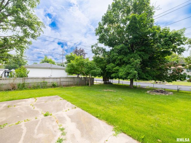 2283 KNOLLAIRE Drive, Washington, IL 61571