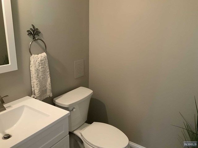 139 Ridge Avenue, Park Ridge, NJ 07656