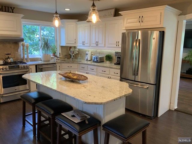 139 Ridge Avenue, Park Ridge, NJ 07656