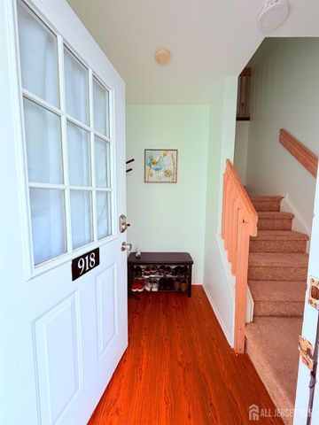 918 Plymouth Road, North Brunswick, NJ 08902