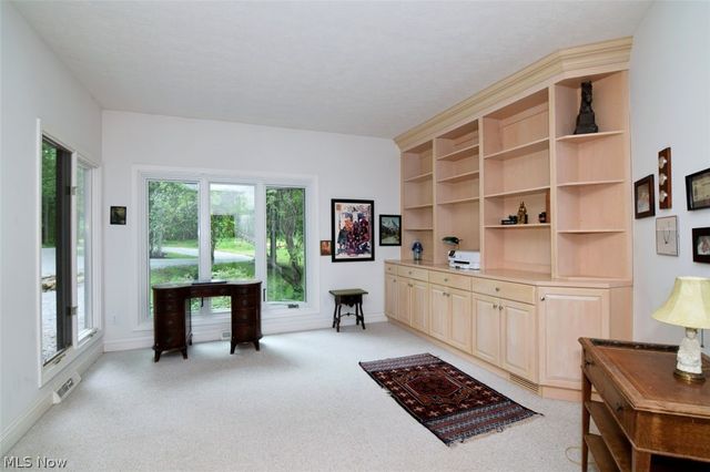 13540 Ledgebrook Lane, Chagrin Falls, OH 44022