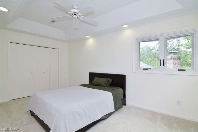 13540 Ledgebrook Lane, Chagrin Falls, OH 44022