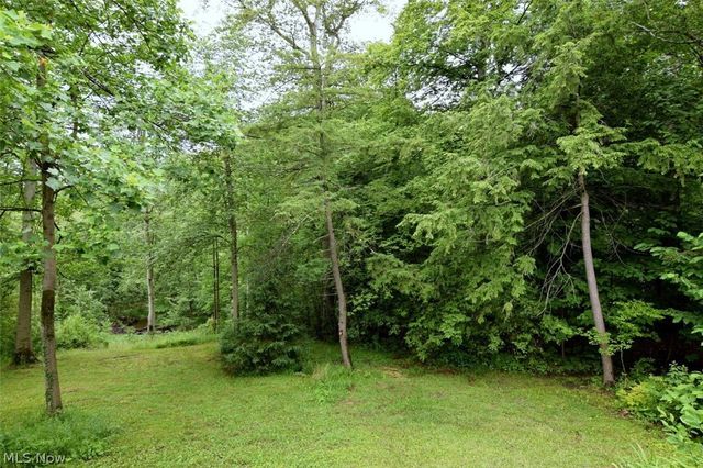 13540 Ledgebrook Lane, Chagrin Falls, OH 44022