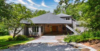 13540 Ledgebrook Lane, Chagrin Falls, OH 44022