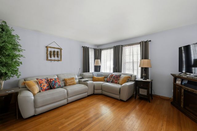 2705 N Monitor Avenue, Chicago, IL 60639