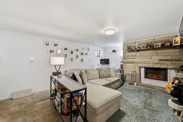 2705 N Monitor Avenue, Chicago, IL 60639