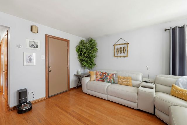 2705 N Monitor Avenue, Chicago, IL 60639