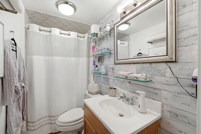2705 N Monitor Avenue, Chicago, IL 60639