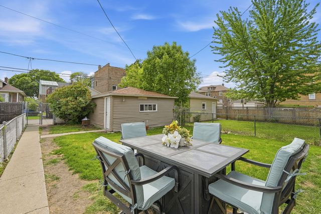 2705 N Monitor Avenue, Chicago, IL 60639