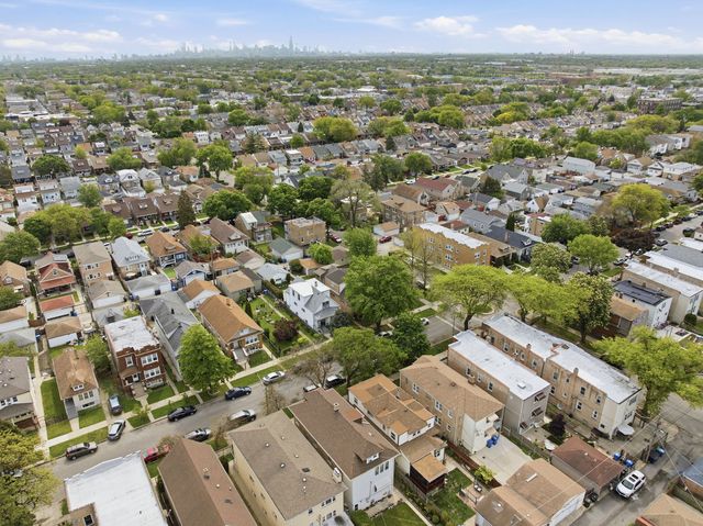 2705 N Monitor Avenue, Chicago, IL 60639