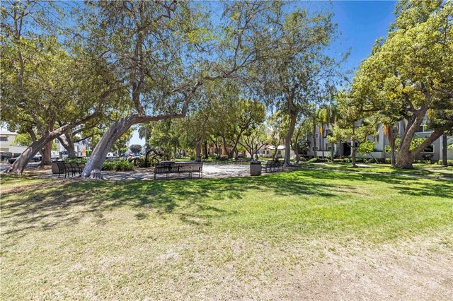 444 Piedmont Avenue 216, Glendale, CA 91206