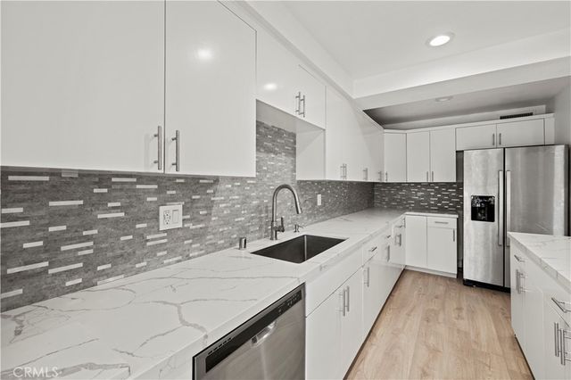 444 Piedmont Avenue 216, Glendale, CA 91206
