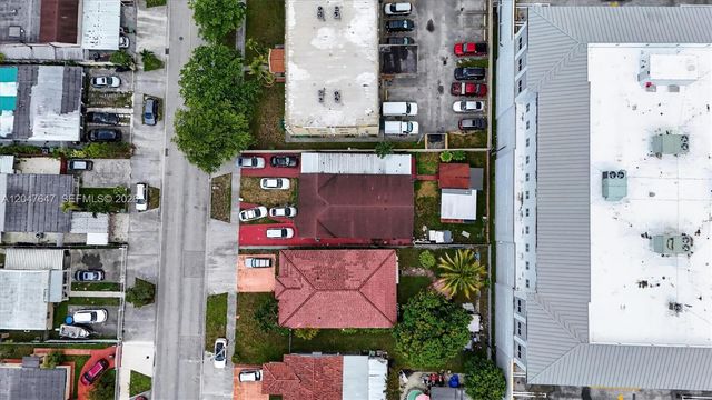 525 E 24th Street, Hialeah, FL 33013