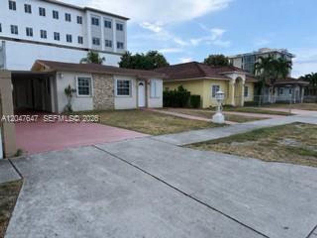 525 E 24th Street, Hialeah, FL 33013