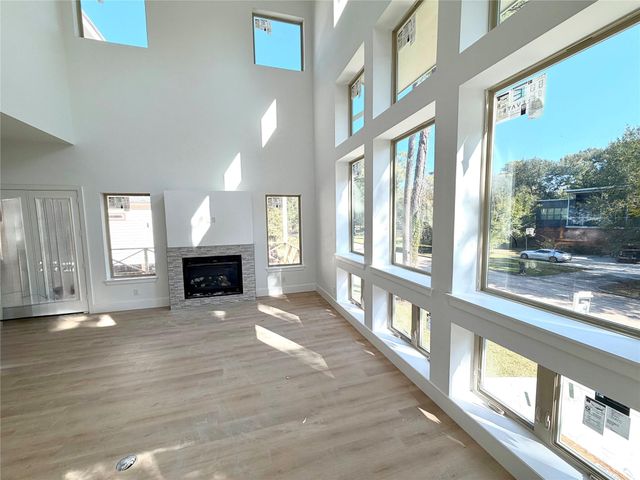 13523 Lakecrest Drive, Cypress, TX 77429