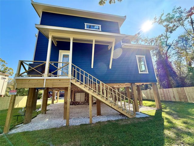 13523 Lakecrest Drive, Cypress, TX 77429