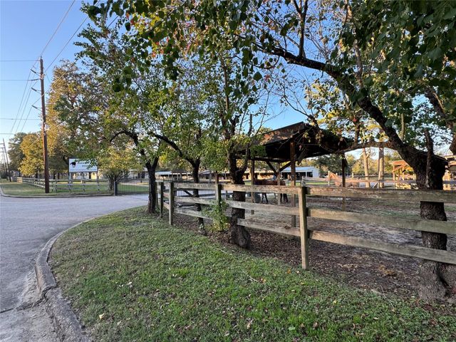 13523 Lakecrest Drive, Cypress, TX 77429