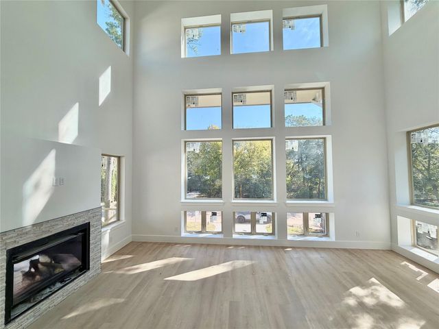 13523 Lakecrest Drive, Cypress, TX 77429