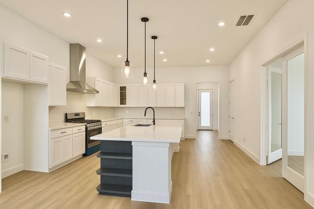 13523 Lakecrest Drive, Cypress, TX 77429