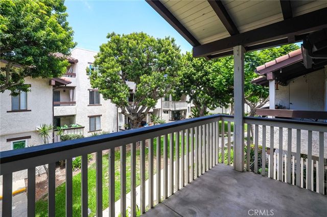 21372 Brookhurst 121, Huntington Beach, CA 92646