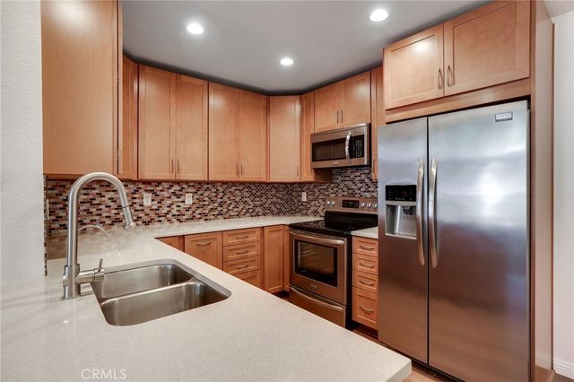 21372 Brookhurst 121, Huntington Beach, CA 92646