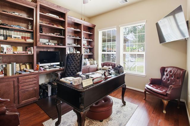 2511 Slice Right Circle, Houston, TX 77089