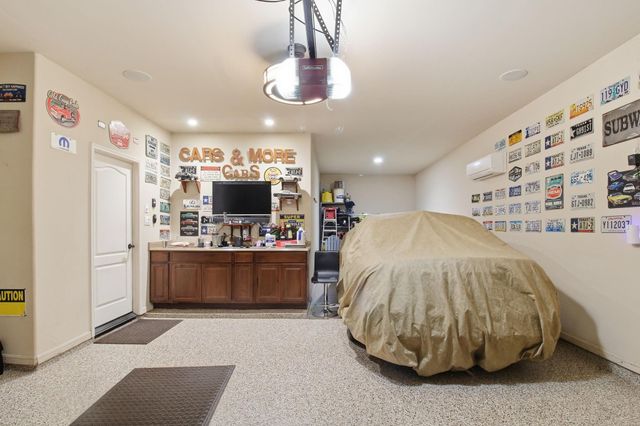 2511 Slice Right Circle, Houston, TX 77089