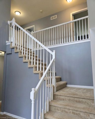 23756 Waterview Dr, Huron Charter Township, MI 48164
