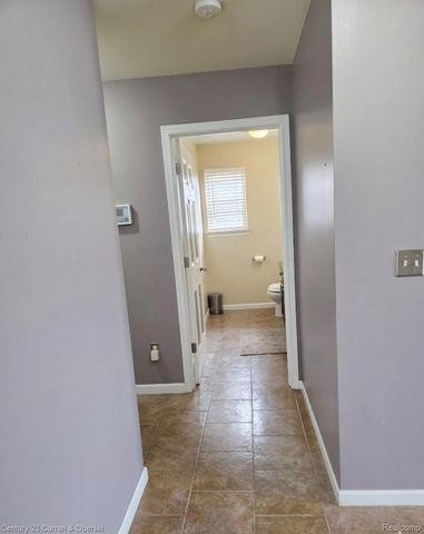 23756 Waterview Dr, Huron Charter Township, MI 48164