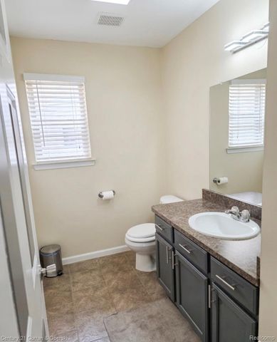 23756 Waterview Dr, Huron Charter Township, MI 48164