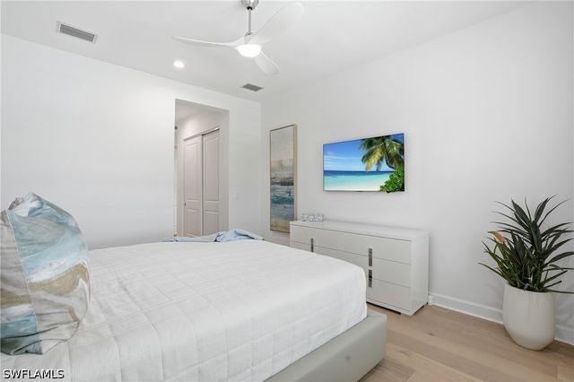 12352 Dahlia CT, Naples, FL 34120