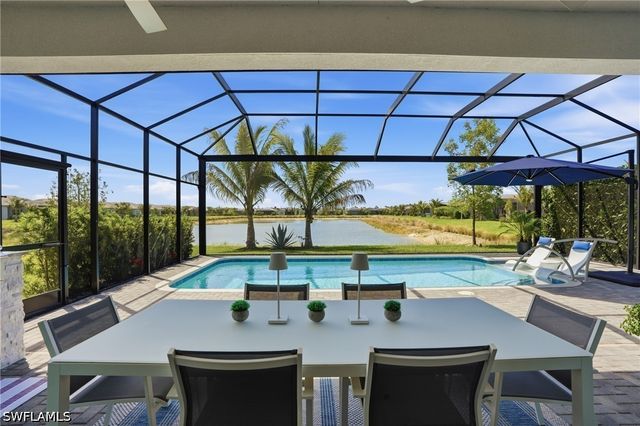 12352 Dahlia CT, Naples, FL 34120