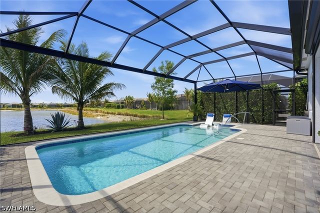 12352 Dahlia CT, Naples, FL 34120