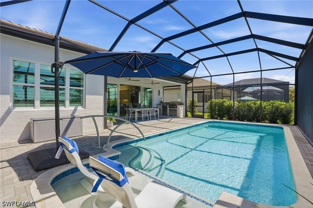 12352 Dahlia CT, Naples, FL 34120