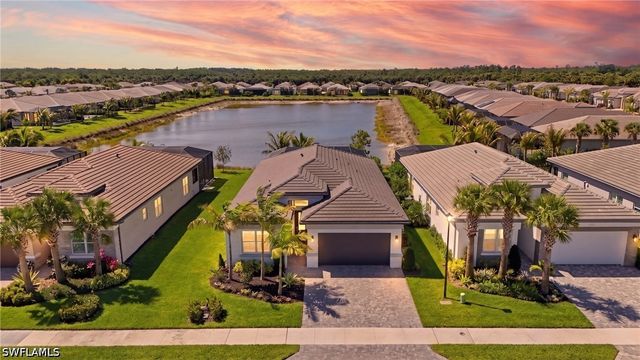 12352 Dahlia CT, Naples, FL 34120