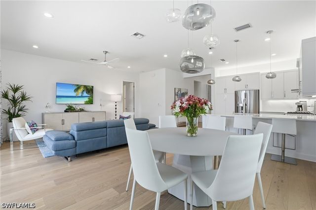 12352 Dahlia CT, Naples, FL 34120