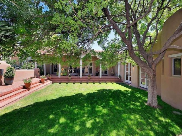 24 Paintbrush Circle, Santa Fe, NM 87506