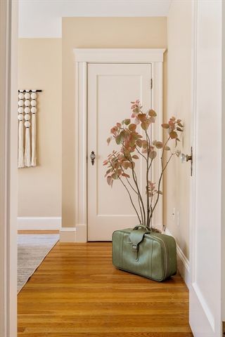 16 Arborough 2, Boston, MA 02131