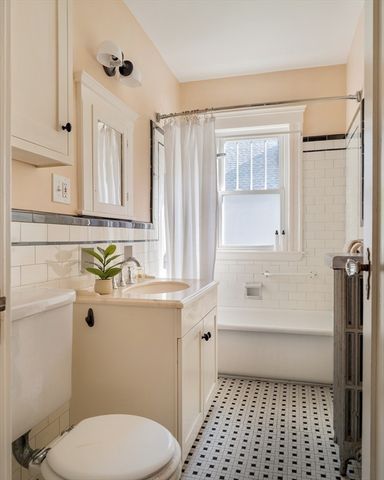 16 Arborough 2, Boston, MA 02131