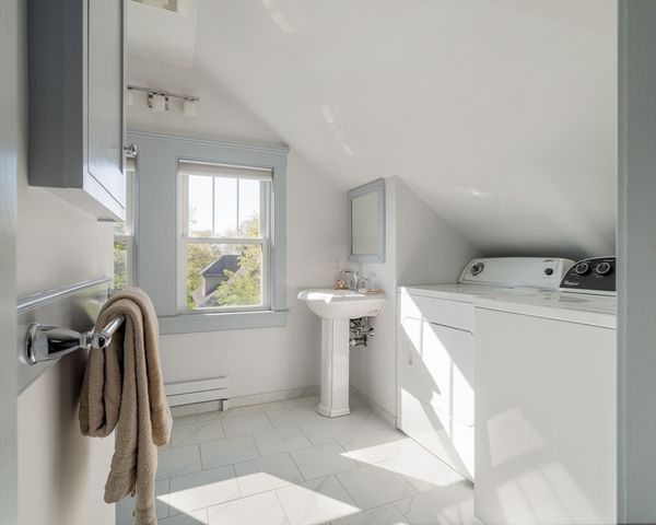 16 Arborough 2, Boston, MA 02131