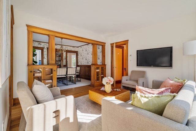 16 Arborough 2, Boston, MA 02131