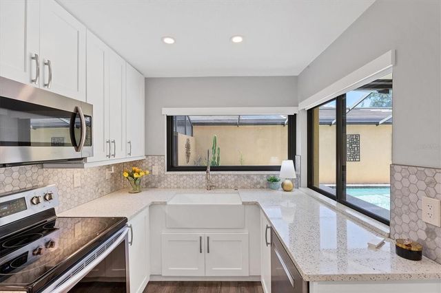 3955 GLEN OAKS MANOR DRIVE, Sarasota, FL 34232