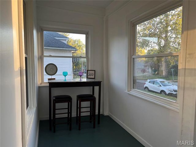 1604 Quendo Avenue, University City, MO 63130