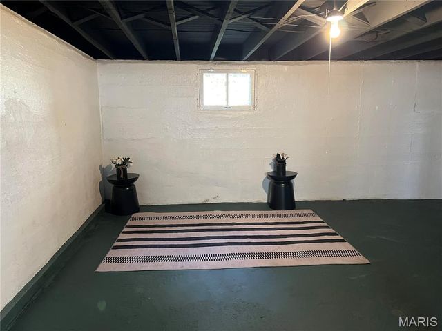 1604 Quendo Avenue, University City, MO 63130