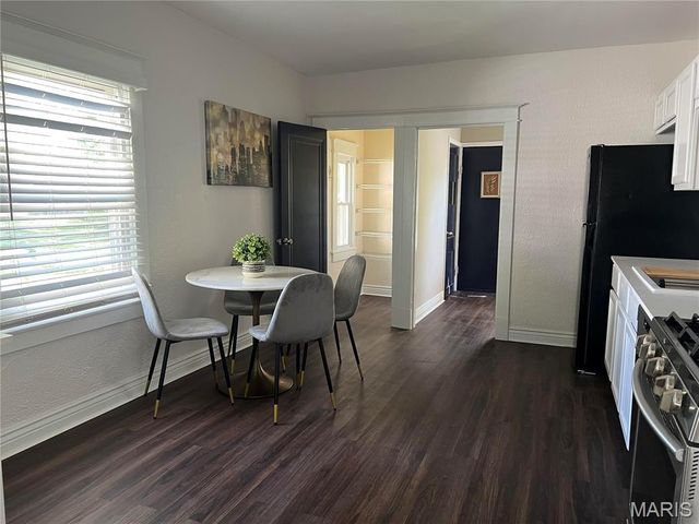 1604 Quendo Avenue, University City, MO 63130