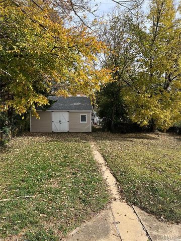 1604 Quendo Avenue, University City, MO 63130